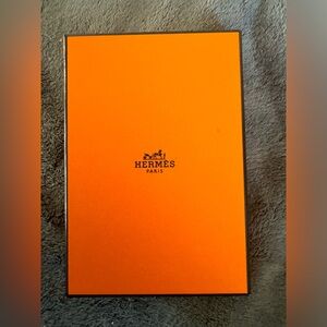 Hermes Box 3.5x5.25x.75”